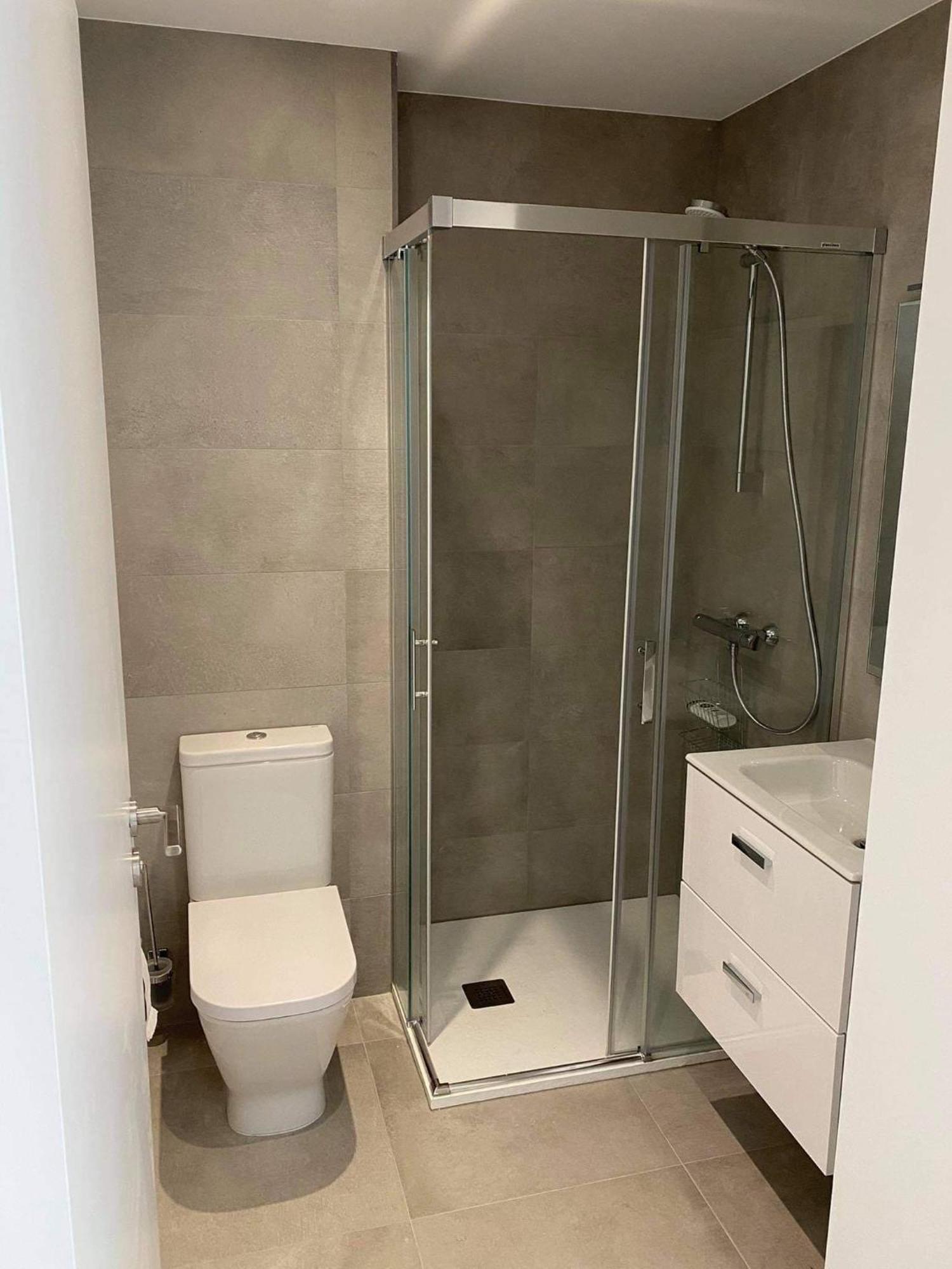 Holiday Studio Apartment Near The Beach And City Centre ยิบรอลตาร์ ภายนอก รูปภาพ